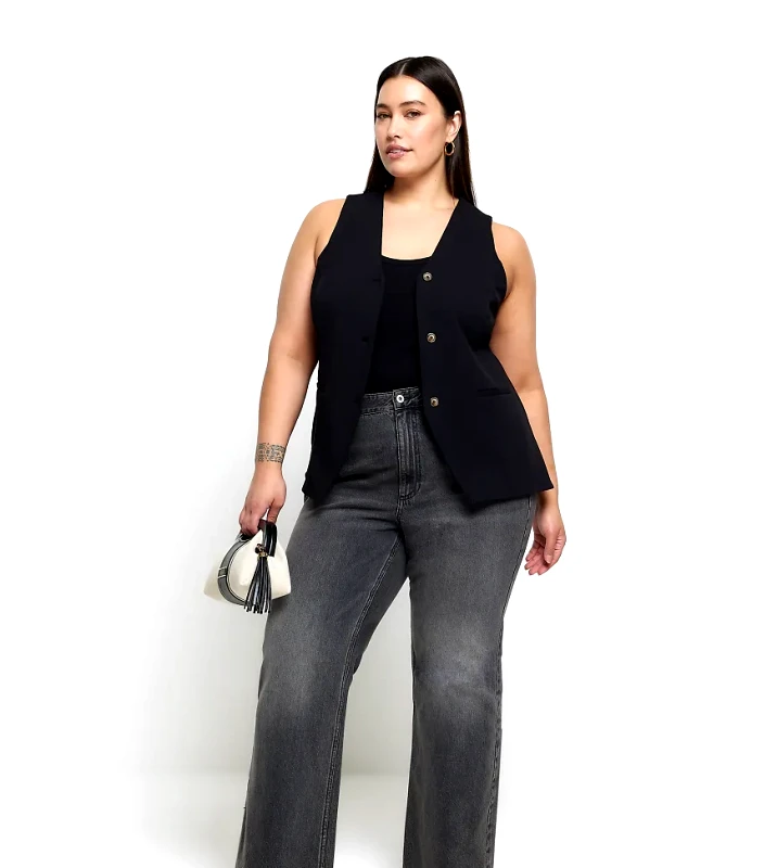 River Island Plus River Island Plus washed relaxed straight leg jeans in black