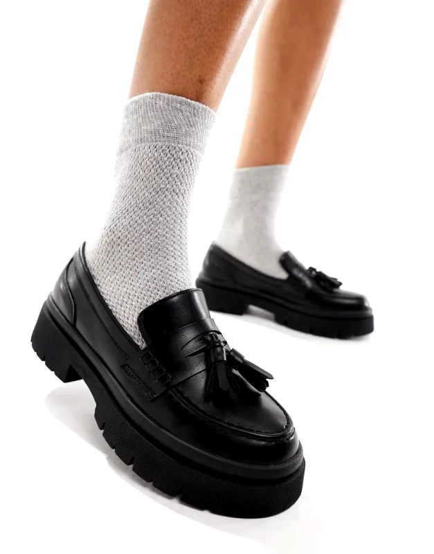 Schuh schuh Leyton chunky loafer in black