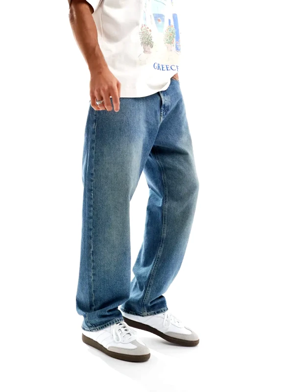Jack & Jones Jack & Jones alex baggy fit jean in mid blue wash