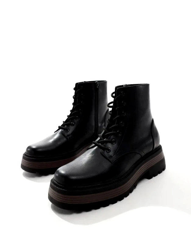 ASOS DESIGN ASOS DESIGN lace up worker boots in black with chunky sole