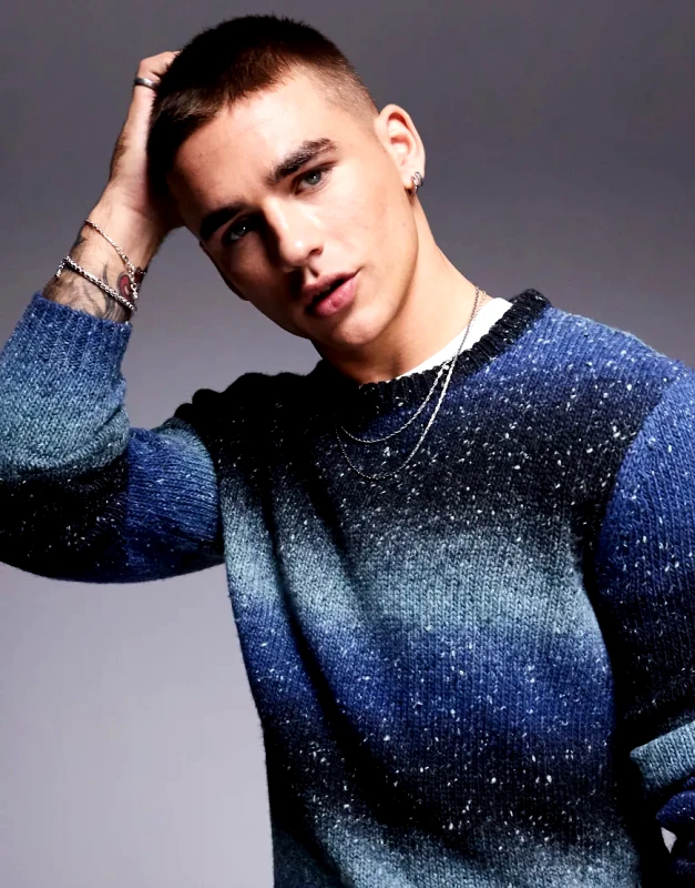 ASOS DESIGN ASOS DESIGN knitted jumper with ombre stripe in blue