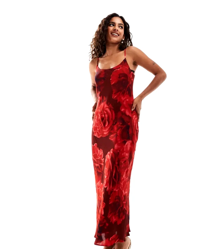 Forever New Petite Forever New Petite slip maxi dress in red floral-Blue
