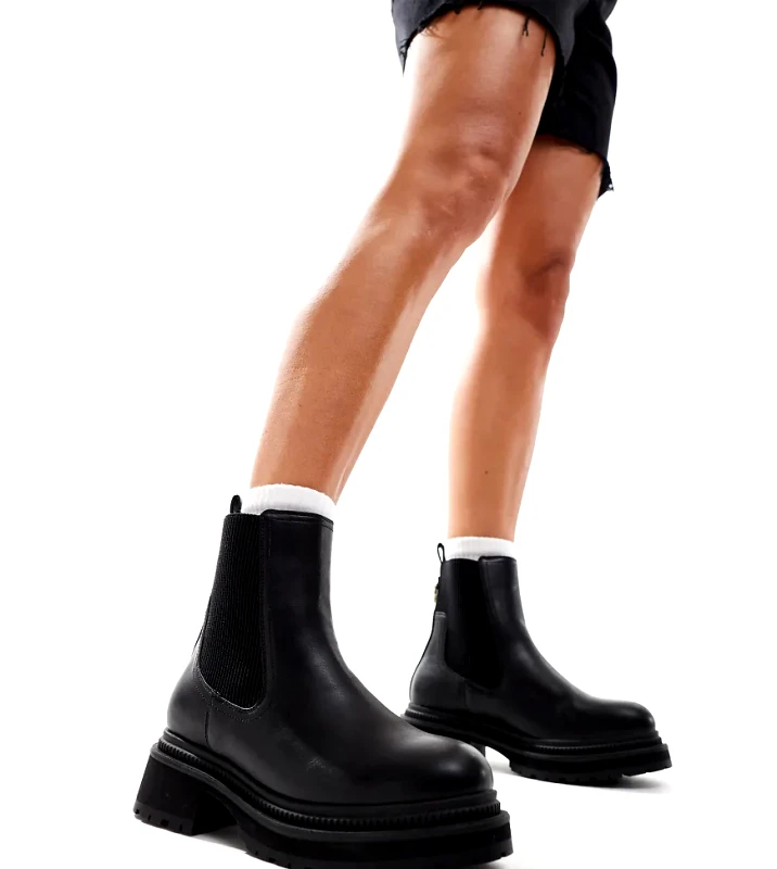 London Rebel Wide Fit London Rebel Becky wide fit chunky mid ankle chelsea boots in black