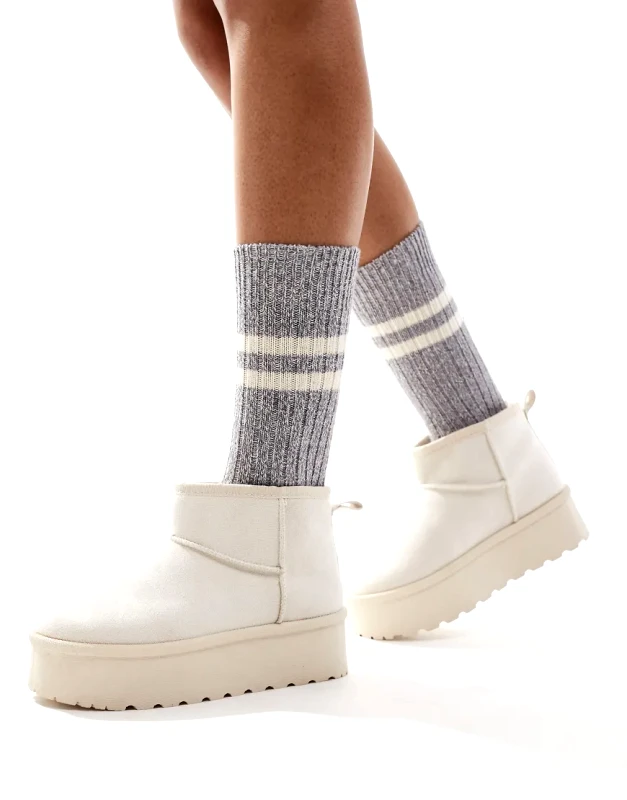 SEQWL SEQWL mini flatform boots in cream-White