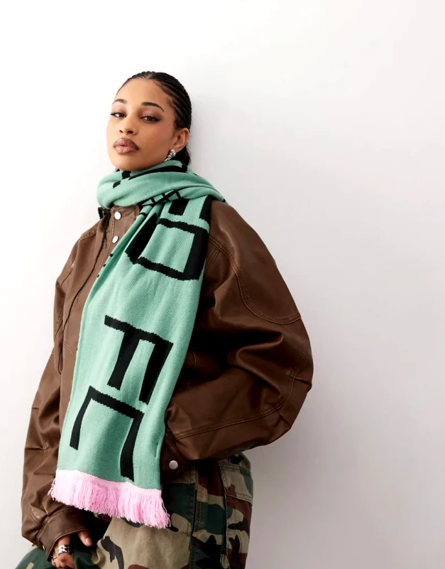 Reclaimed Vintage Reclaimed Vintage sporty scarf in green and pink with branding-Multi