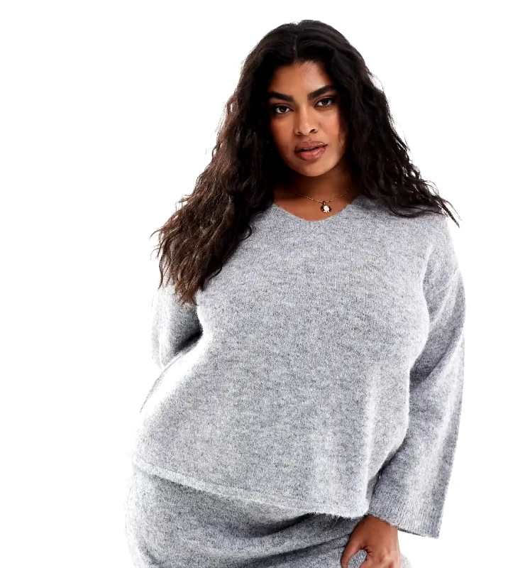 4th & Reckless Plus 4th & Reckless Plus wool mix fluffy knit v neck jumper co-ord in grey