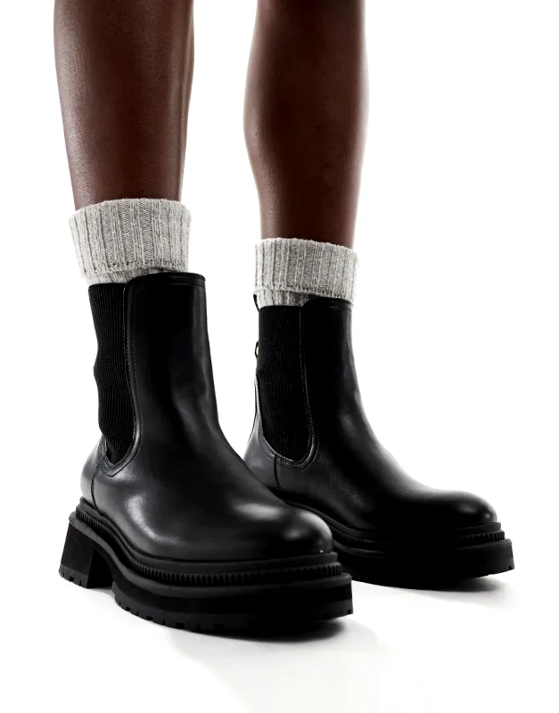 London Rebel London Rebel Becky chunky mid ankle chelsea boots in black