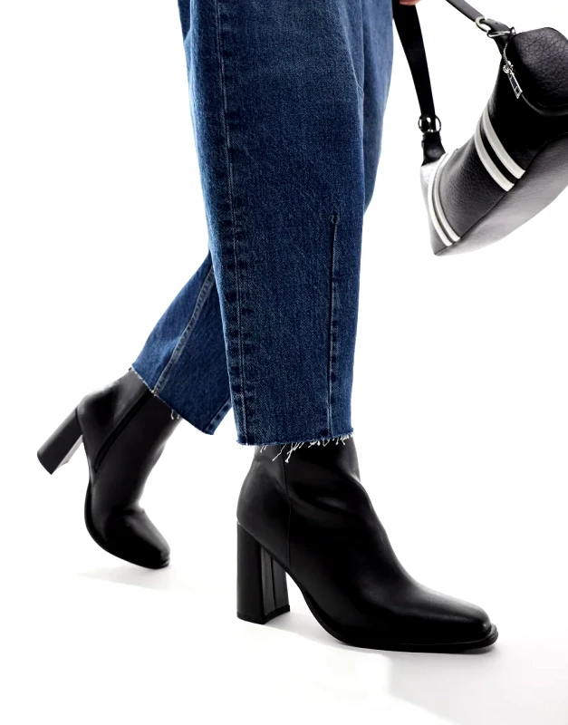 London Rebel London Rebel Maddie block heel ankle boot in black