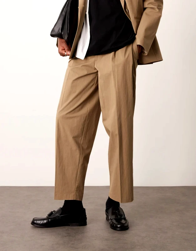 ASOS DESIGN ASOS DESIGN oversized tapered front pleat suit trousers in khaki techy fabric-Green