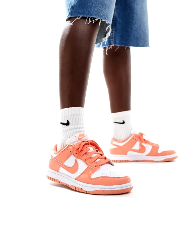 Nike Nike Dunk Low NN trainers in white and pink
