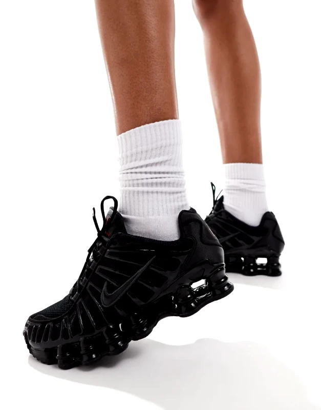 Nike Nike Shox TL unisex trainers in black