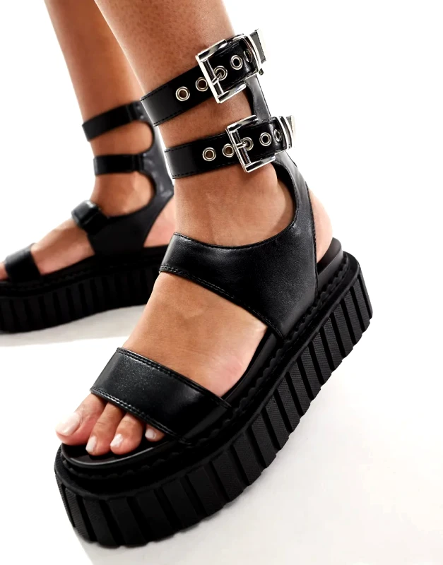 Lamoda Lamoda Say Yes Tall Buckle flatform in Black