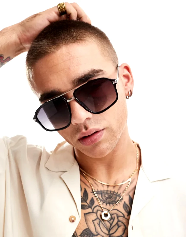 ASOS DESIGN ASOS DESIGN aviator sunglasses with silver chain detail in black gradient