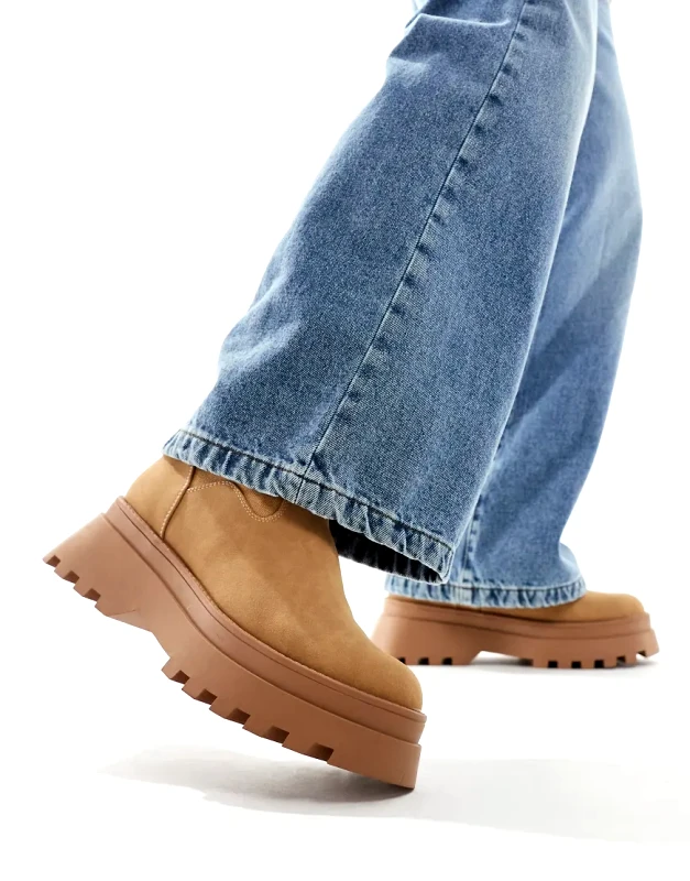 ASOS DESIGN ASOS DESIGN worker boots in tan with chunky sole-Brown