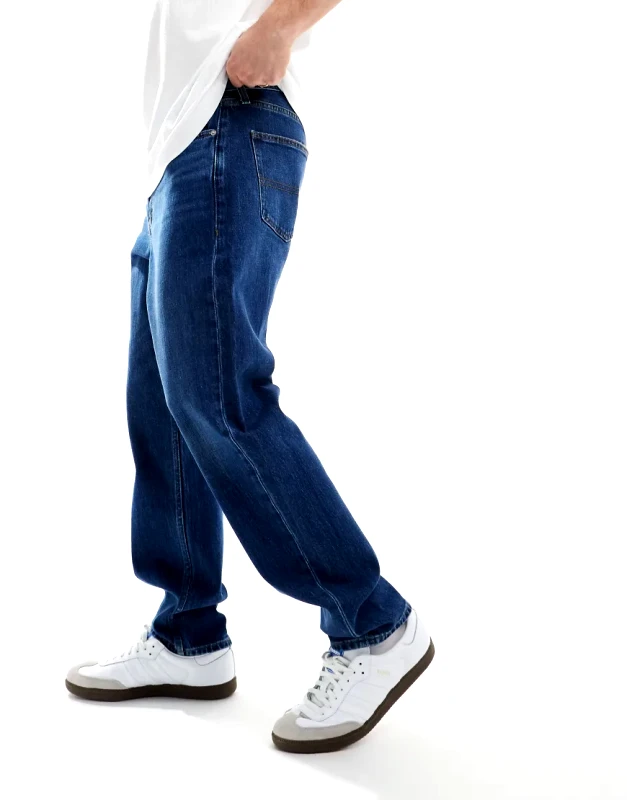Tommy Jeans Tommy Jeans Isaac tapered jeans in dark wash