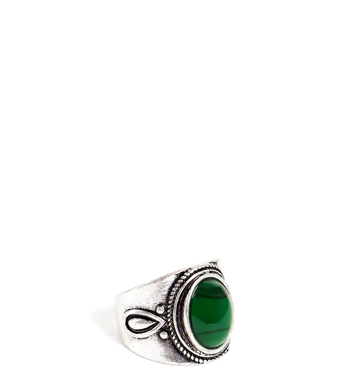 Reclaimed Vintage Reclaimed Vintage unisex ring with stone in silver