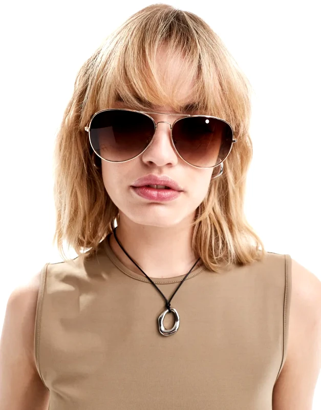 Weekday Weekday Pilot oversized aviator sunglasses with brown lens in gold