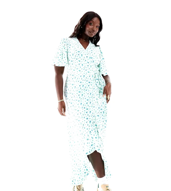 Vero Moda Curve Vero Moda Curve wrap front maxi dress in light blue floral-Green
