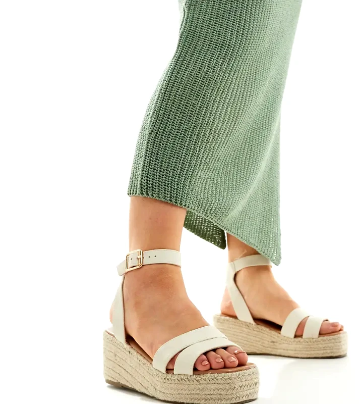 New Look Wide Fit New Look Wide Fit flatform sandal in off-white