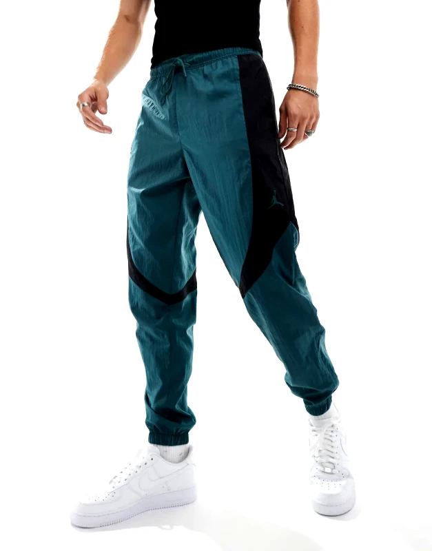 Jordan Jordan Sport Jam warm up joggers in dark gren-Green