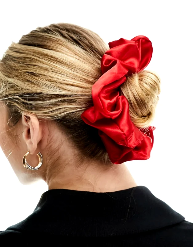 ASOS DESIGN ASOS DESIGN satin scrunchie in red