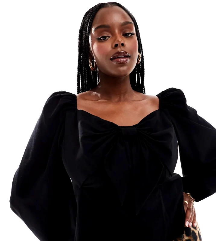 Pretty Lavish Curve Pretty Lavish Curve exaggerated bow top in black