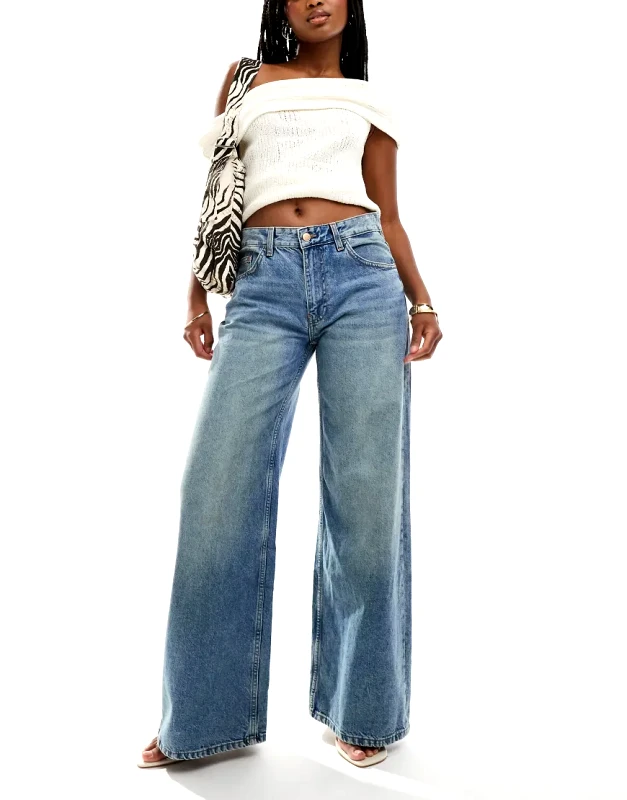 Bershka Bershka high waisted wide leg jeans in dirty mid blue wash