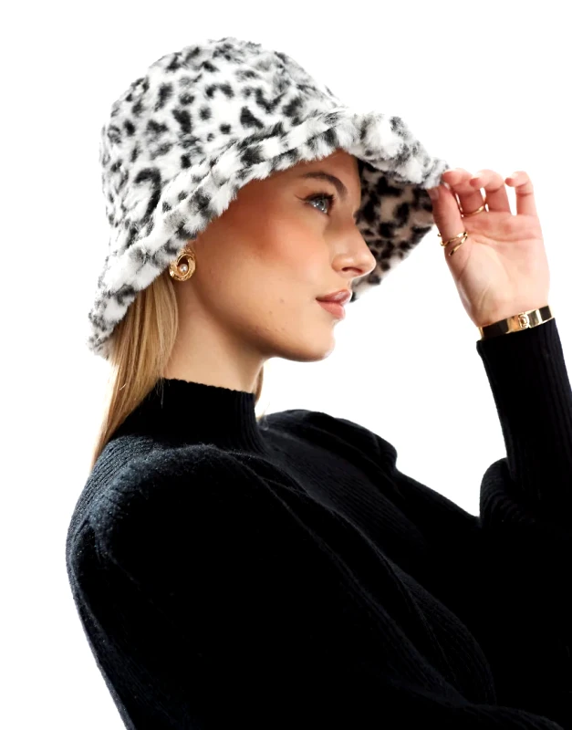 Threadbare Threadbare faux fur leopard print bucket hat-Multi