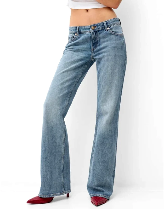 Bershka Bershka low rise flared jeans in light blue wash
