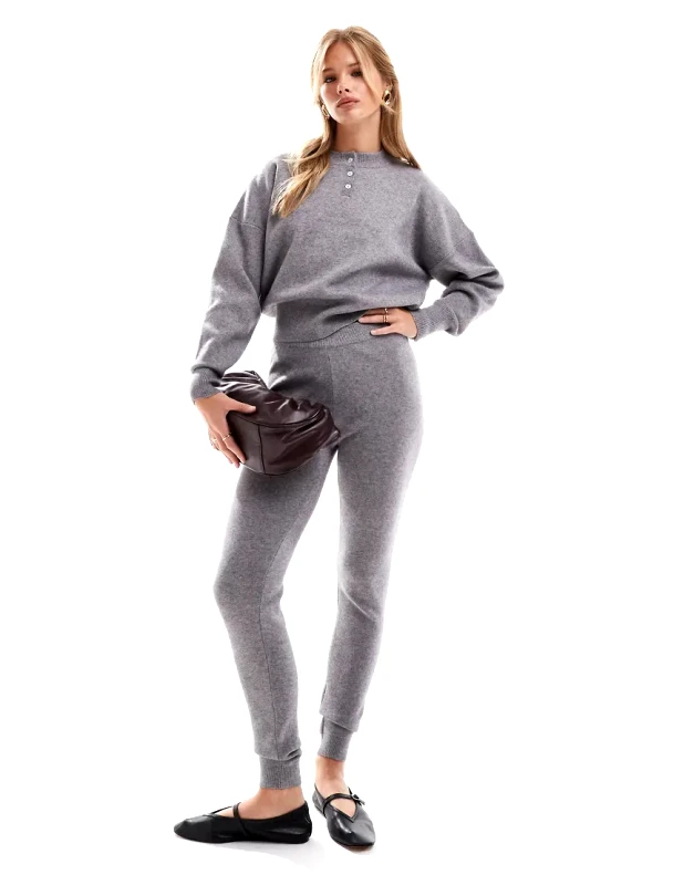 ASOS DESIGN ASOS DESIGN knitted legging co-ord in grey