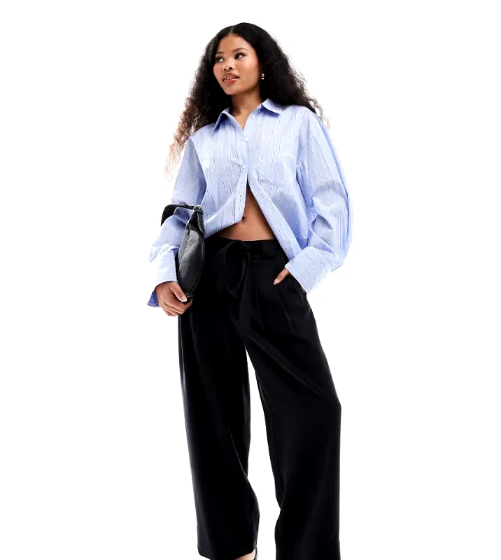 ASOS DESIGN ASOS DESIGN Petite soft belted ankle grazer trousers in black