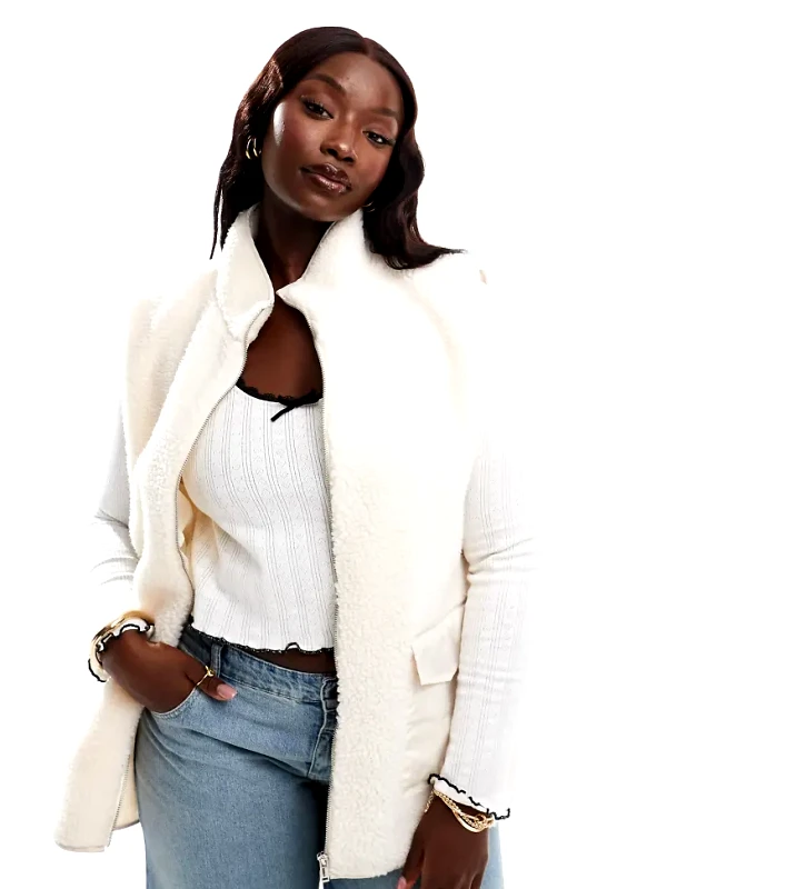 In The Style Plus In The Style Plus teddy gilet in cream-White