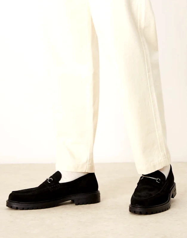 ASOS DESIGN ASOS DESIGN chunky loafers in black suede with snaffle