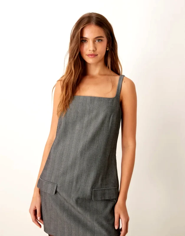 Abercrombie & Fitch Abercrombie & Fitch tailored shift dress in grey herringbone