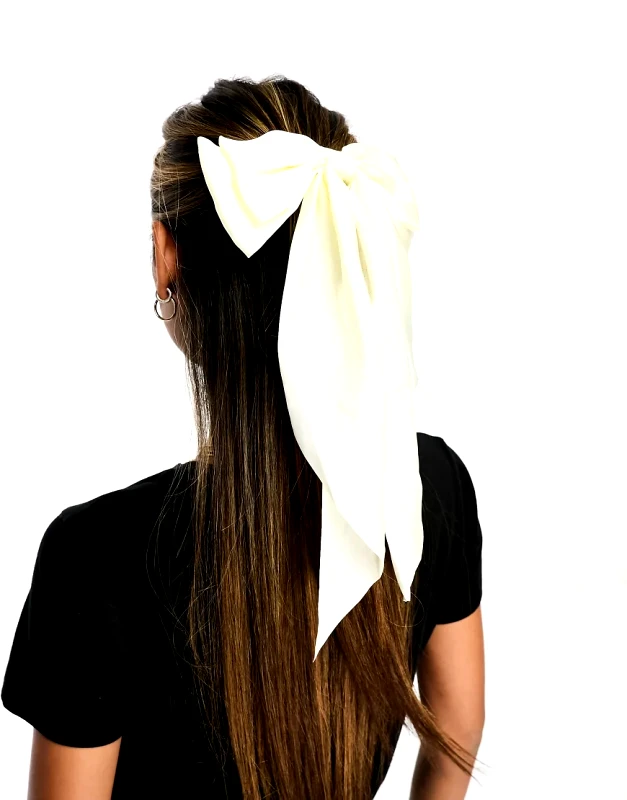 Easilocks Easilocks ASOS Exclusive Oversized Satin Hair Bow - Cream-White