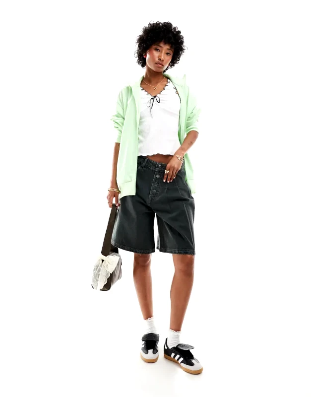 Basic Pleasure Mode Basic Pleasure Mode brody pleated denim jorts in charcoal-Grey