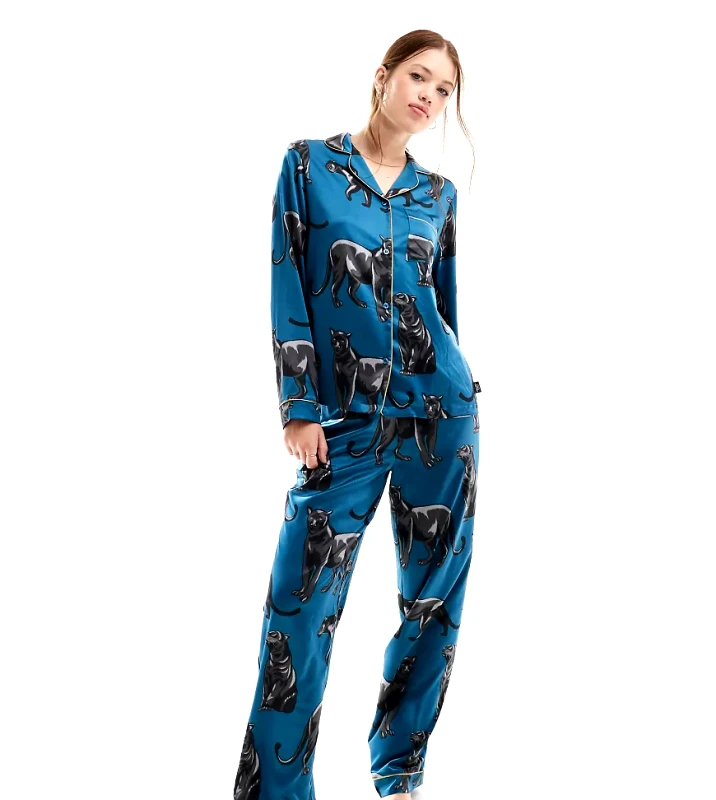 Chelsea Peers Chelsea Peers satin panther print button top and trouser pyjama set in forest green