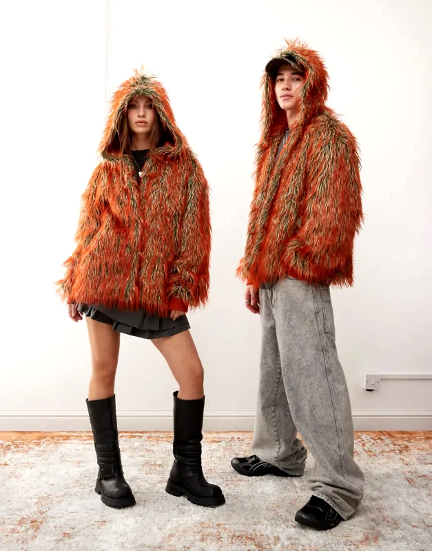 Collusion COLLUSION unisex overhead fur coat in orange-Red