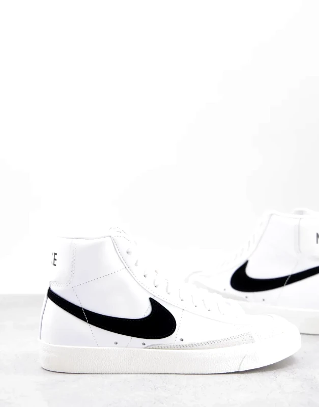 Nike Nike Blazer Mid '77 VNTG trainers in white/black