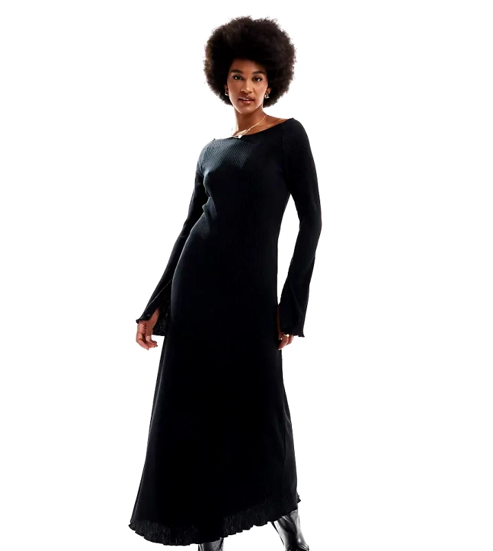 JDY Tall JDY Tall bell sleeve plisse maxi dress in black