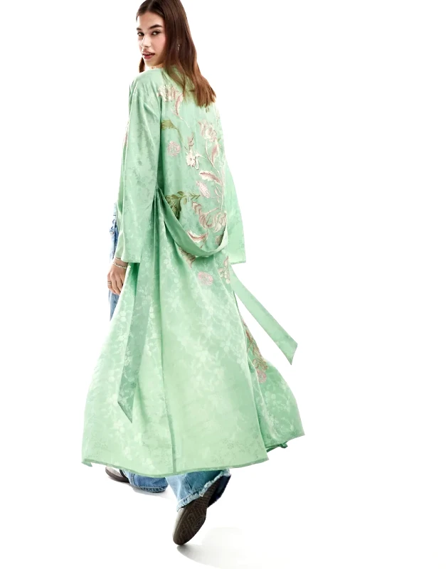 Reclaimed Vintage Reclaimed Vintage satin kimono with embroidery-Green