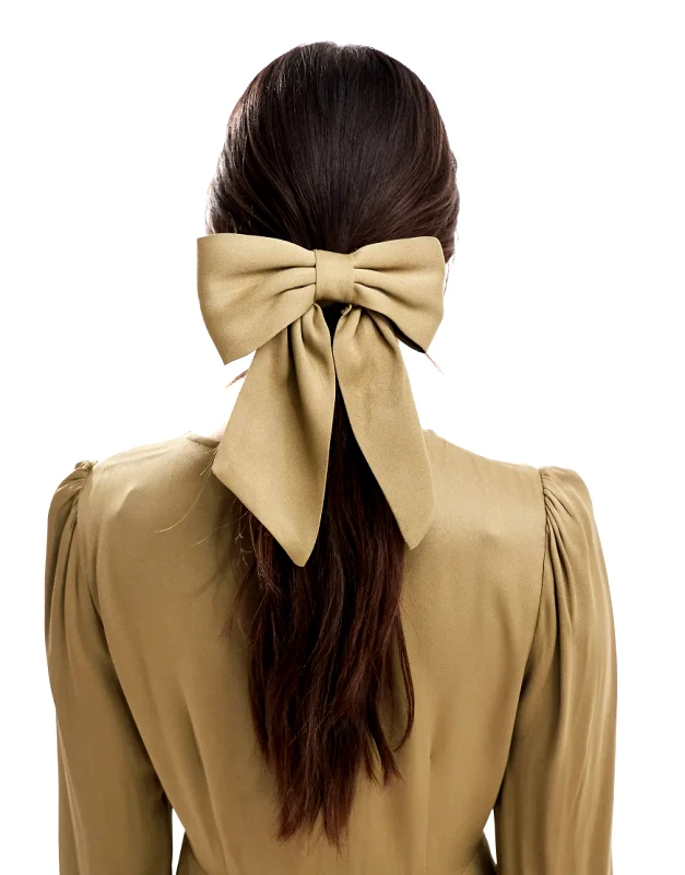 Maids to Measure Maids to Measure Bridesmaid satin hair bow in olive-Green