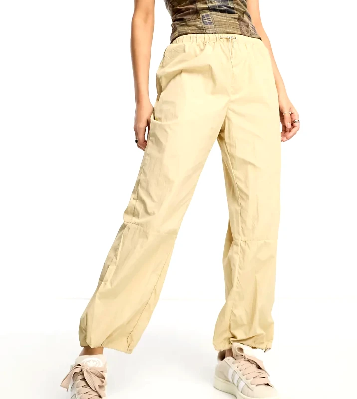 Heartbreak Petite Heartbreak Petite parachute wide leg trousers in stone-Neutral