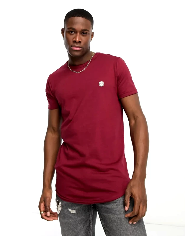 Le Breve Le Breve longline curved hem t-shirt in burgundy-Red