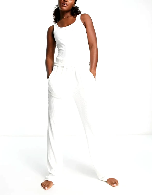 Il Sarto Il Sarto lounge ribbed vest and wide pant set in off white