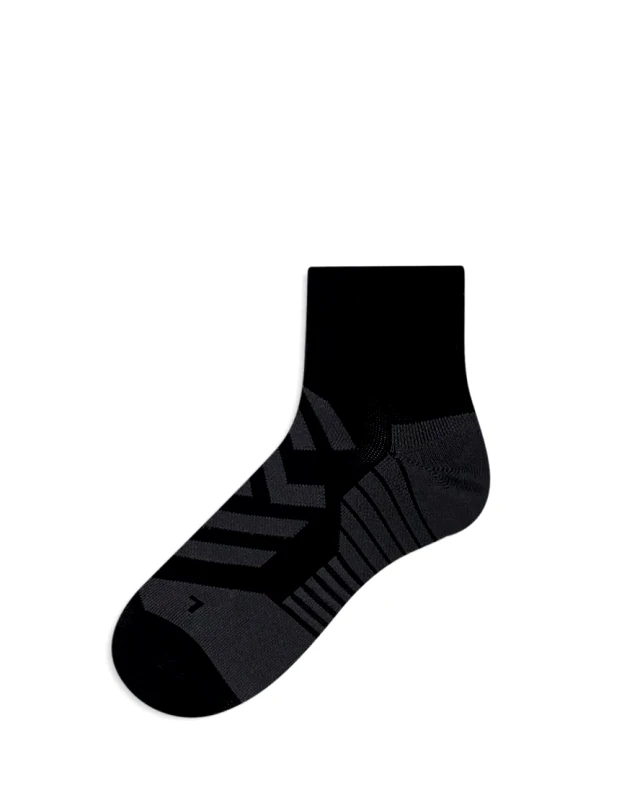On Running ON performance mid socks in black shadow