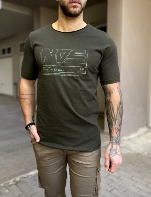 NDC NDC ανδρική χακί βαμβακερή κοντομάνικη μπλούζα με λογότυπο στο στήθος 242906X