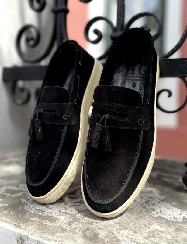 Huxley and Grace Huxley and Grace ανδρικά μαύρα δερμάτινα loafers με tassels HG174191M