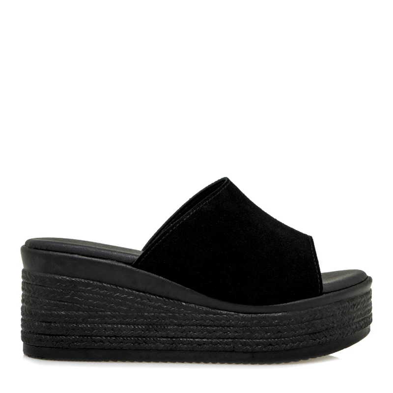 Girlhood ΠΛΑΤΦΟΡΜΕΣ σχέδιο: S444A5304