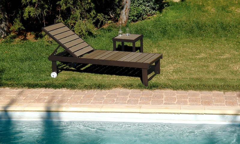 LIANOS Τετράγωνο Βοηθητικό Τραπεζάκι Αλουμινίου Με Pollywood 44 x 40 x 45(H)cm